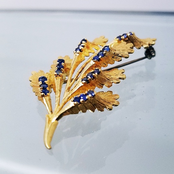 💙💎18 Karat GOLD! Solid GOLD HOST PICK💙LUXURY 1960's SAPPHIRE 18k GOLD Brooch - Picture 6 of 10